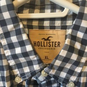 Men’s Abercrombie and Fitch Button Down Shirt